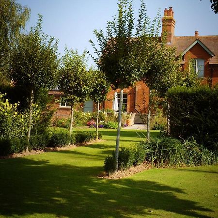 Вилла Walwyn Court Barns Ледбери Экстерьер фото