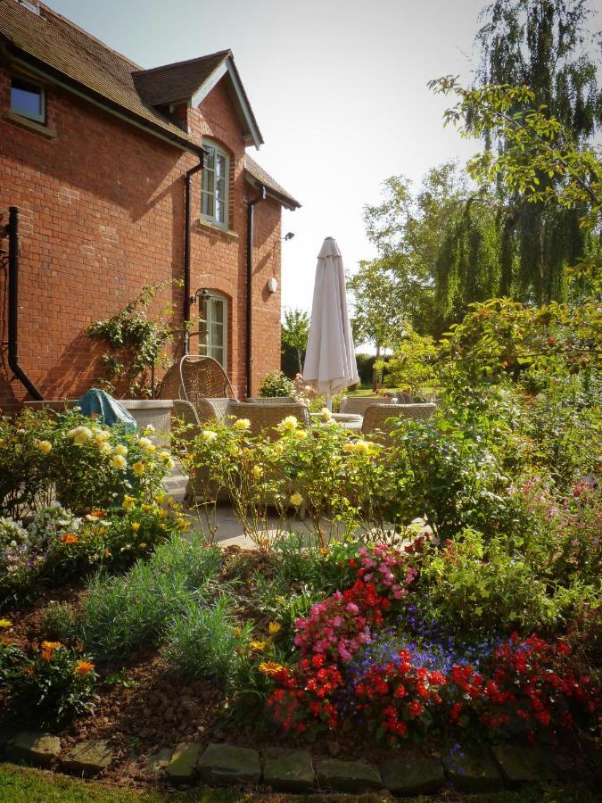 Вилла Walwyn Court Barns Ледбери Экстерьер фото